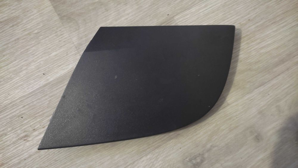 жабо Mercedes b 200 боковые детали