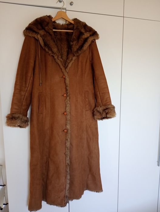 Kożuszek Eco roz. 40 długi z kapturem