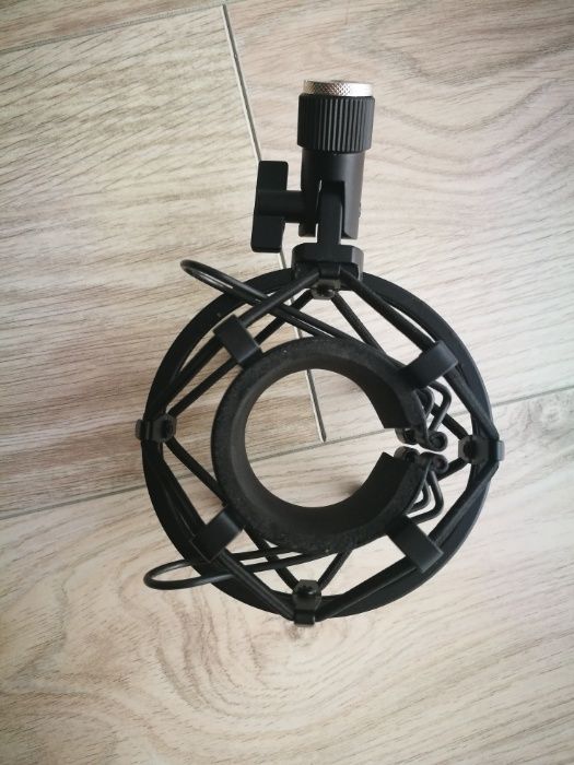 Koszyk na mikrofon pojemnościowy