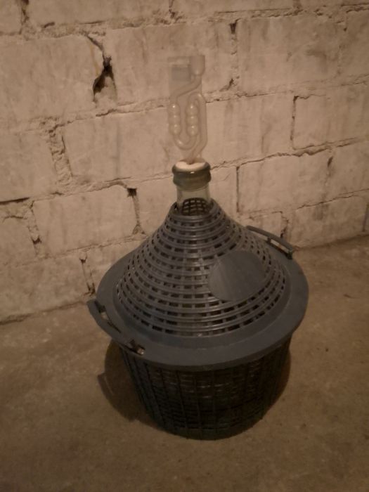 Balony, Gąsiory do wina