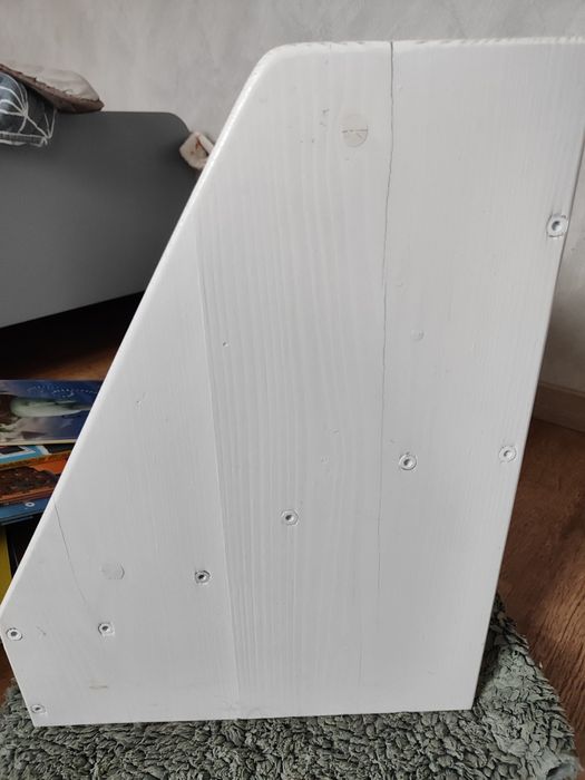 Книжкова шафа полиця монтессорі