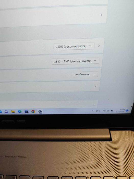 Ігровий ноутбук ASUS N552V з дисплеем 4K Ultra HD (UHD)