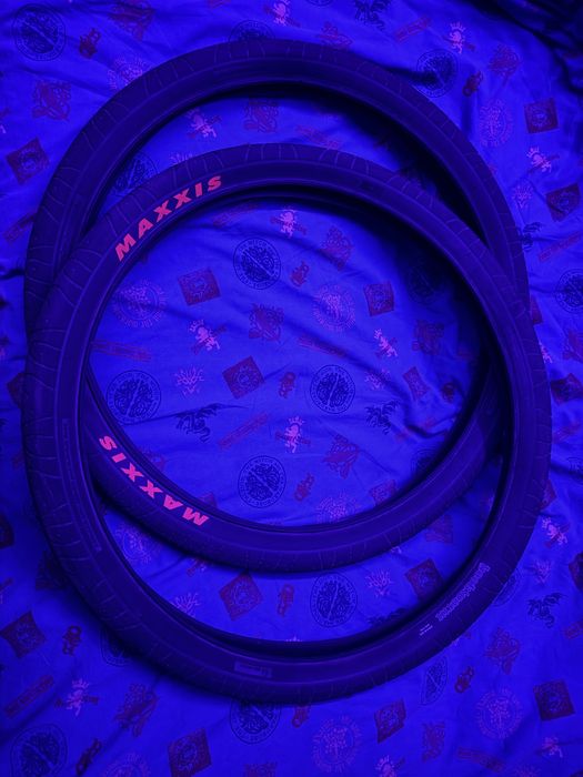 Opony maxxis hookworm