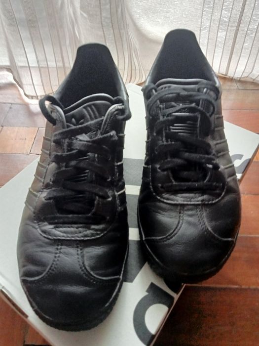 Adidas Gazelle em pele