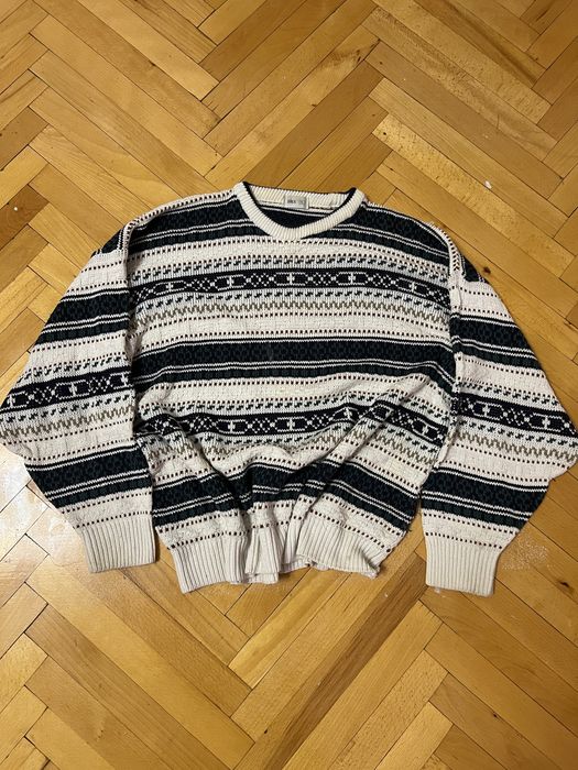 Чудовий вінтажний светр