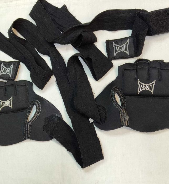 Rękawice z taśmą tupout bokserskie kickboxing MMA / M L żel