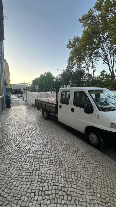 Carrinha se caixa aberta e 7 lugares impecavel