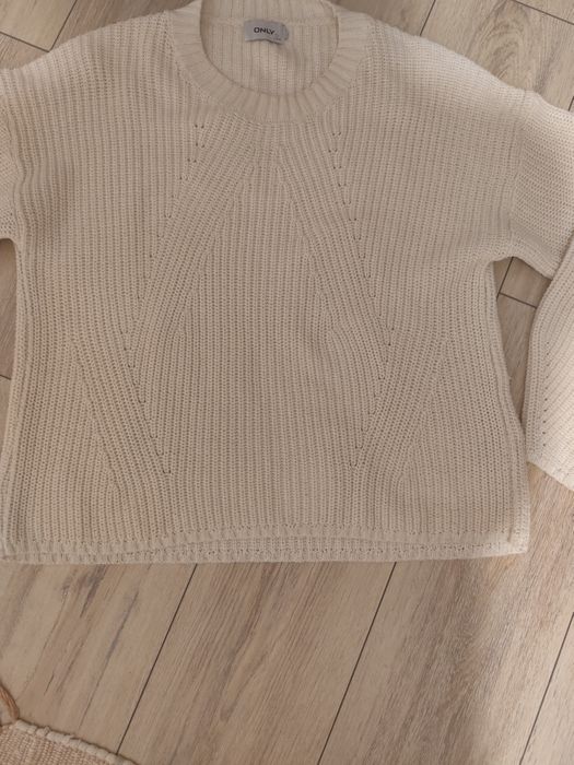 Sweterek ONLY damski jasny beż r.M oversize