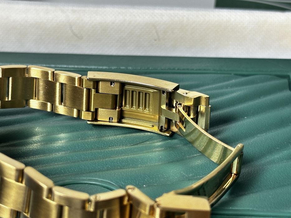 Rolex Gold/Black