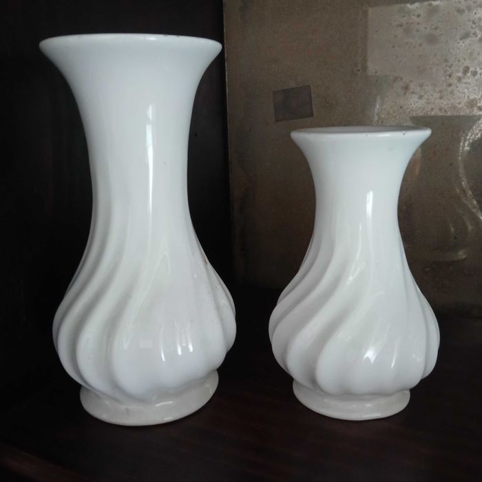 3 White Ceramic Jugs426581851836272641