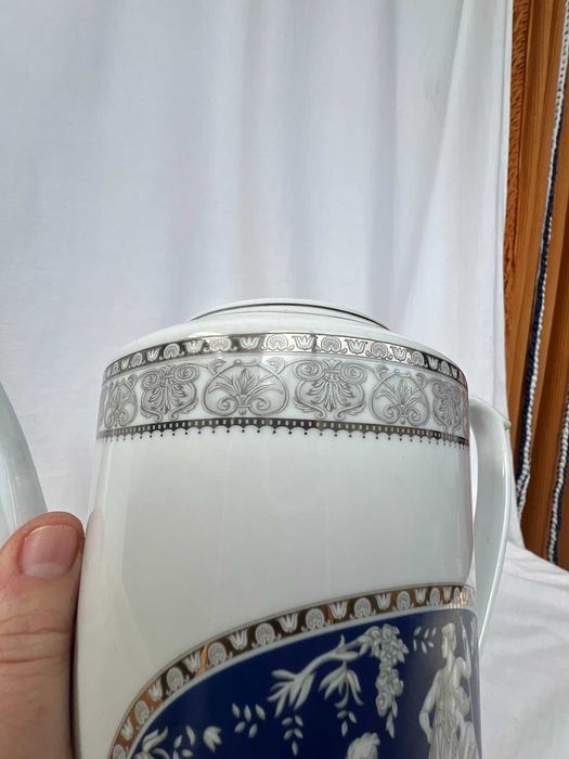 Bule em porcelana fina Belle Epoque