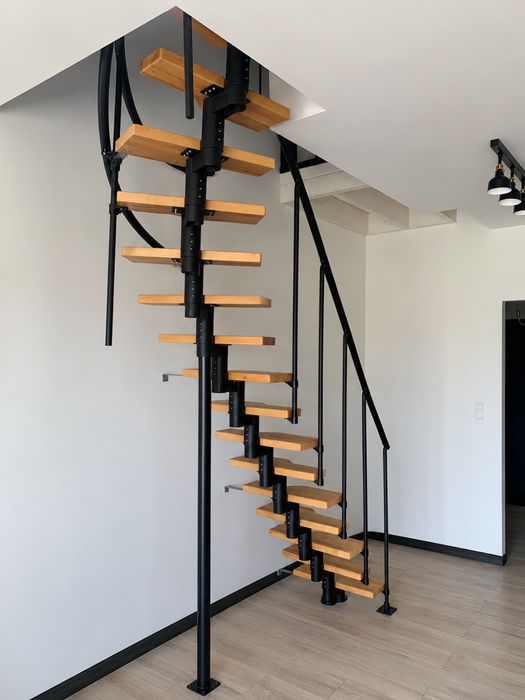 *Zarezerwowane* Schody modułowe Atrium Mini 2 komplety
