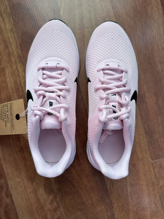 NIKE Revolution 6 NN Buty Obuwie Sportowe Trening 39 dł 24,5