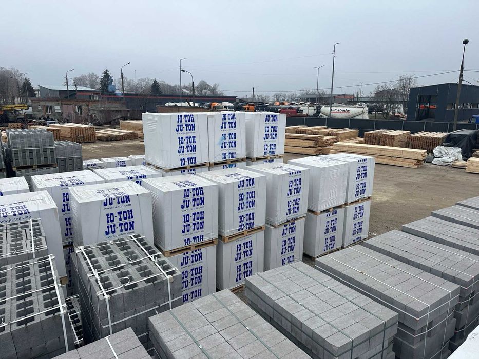 Газоблок | Шлакоблок | Ракушняк | Цемент | Цегла | Пиломатеріали | Ліс