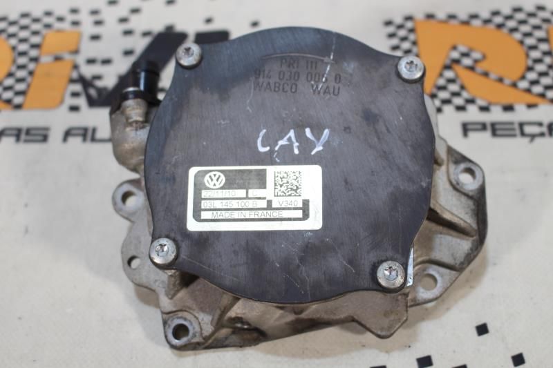Depressor dos travões / bomba de vácuo VOLKSWAGEN Golf VI (5K1)