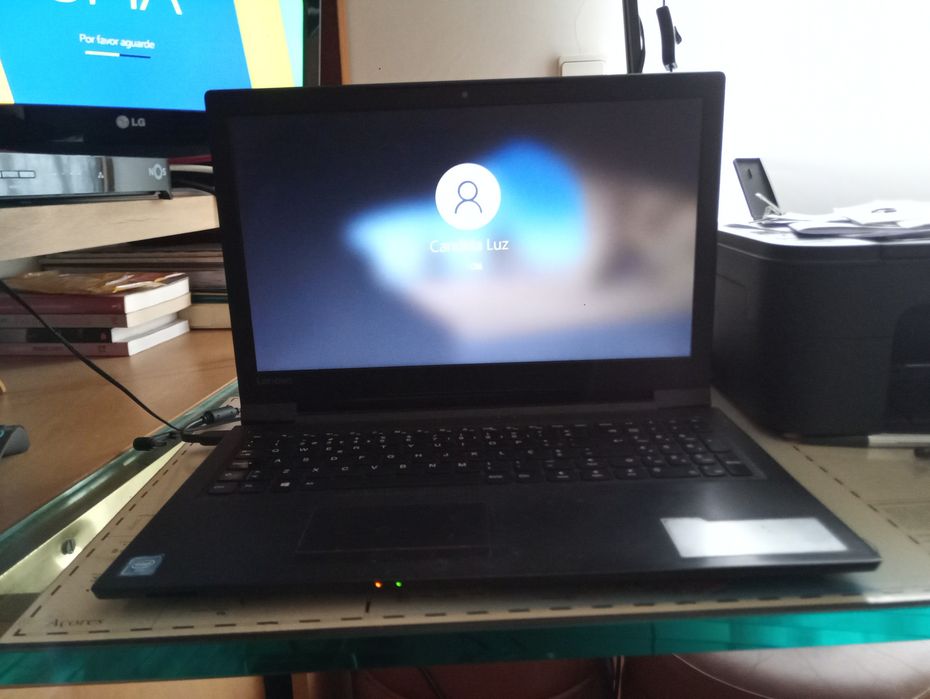 Portátil Lenovo V110-15IAP