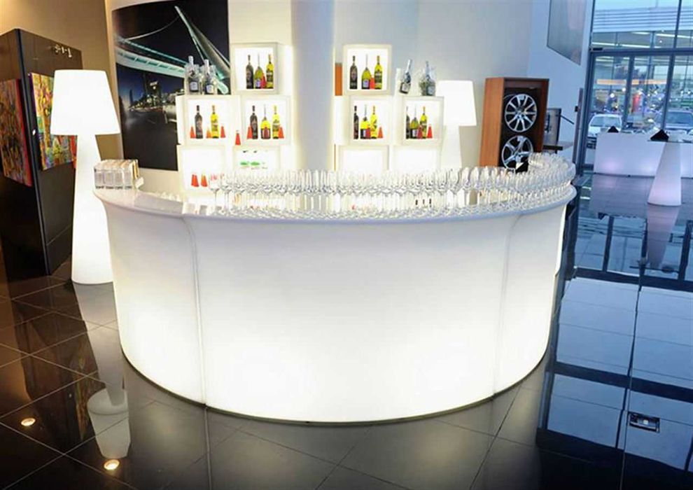 Mobiliario bares e mesas led