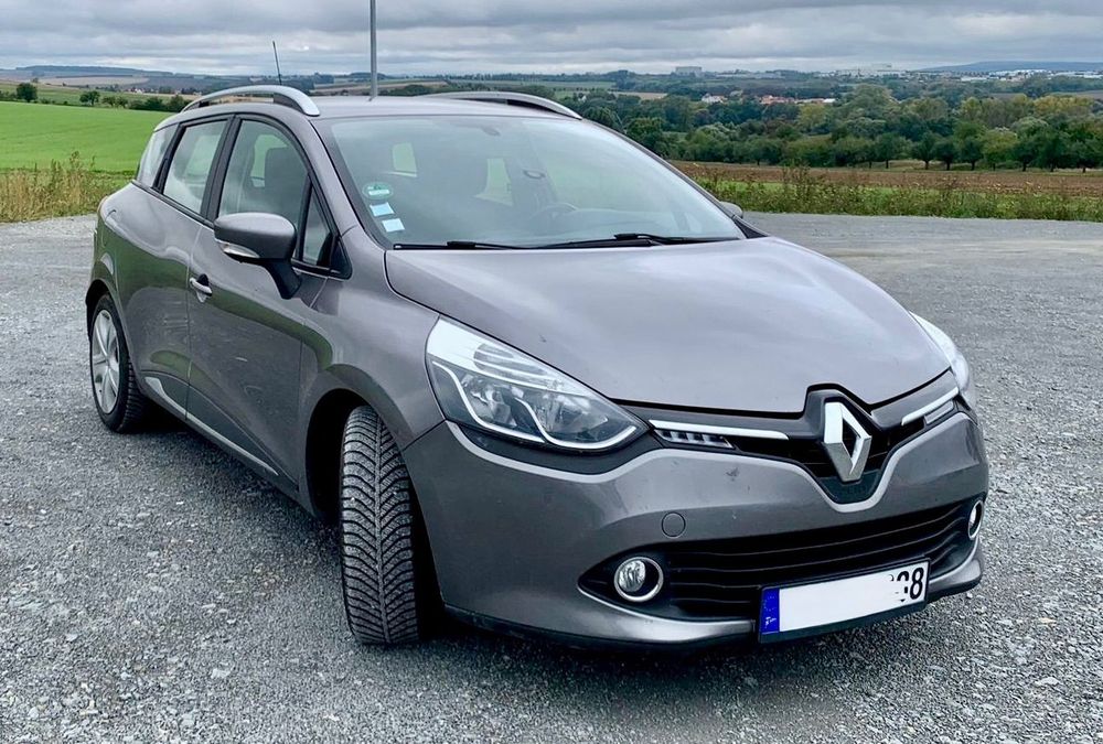 Renault Clio idealny stan, nie malowany bez Wypadkowy-100%
