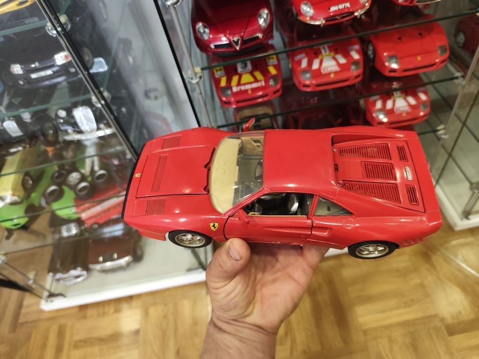 1/18 Ferrari GTO 1984 burago carro coleção miniatura