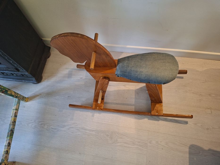 Cavalinho baloiço de madeira