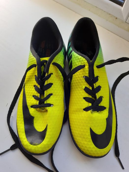 Бутси для футбола 33 р.