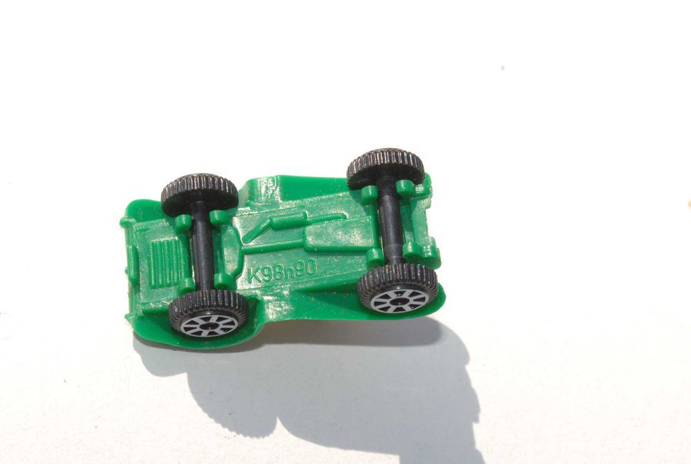 Stara zabawka samochód oldsmobile miniaturowy 90 lata kolekcja Kinder
