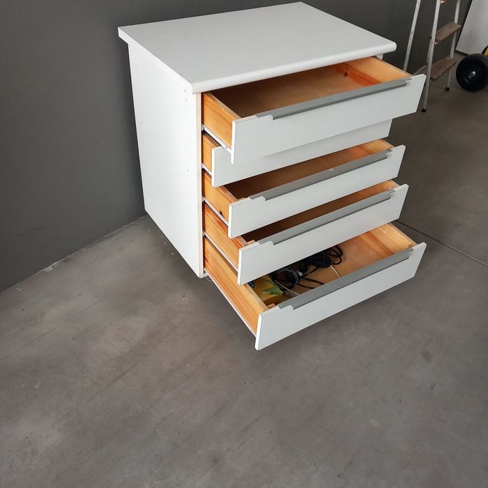 Armário / bancada / com 5 gavetas