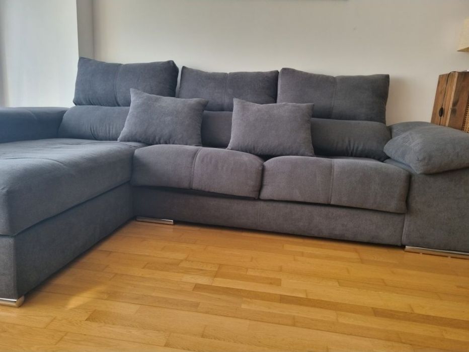 Sofá Chaise Longue 2,85m –  higienizado + Baú – Excelente Estado