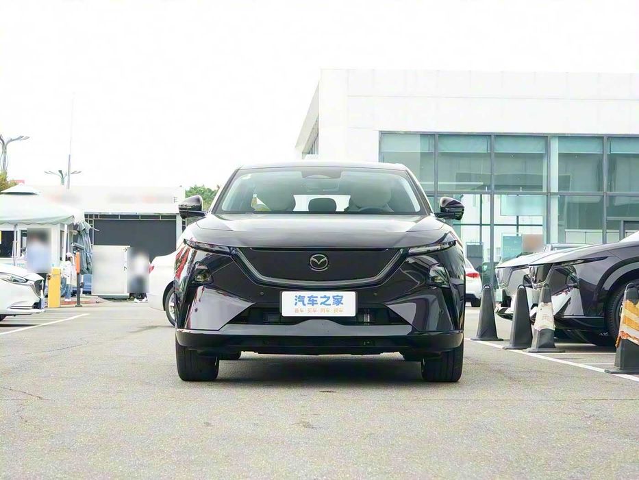 Mazda EZ-60 Pro 200 Hybrid гибрид