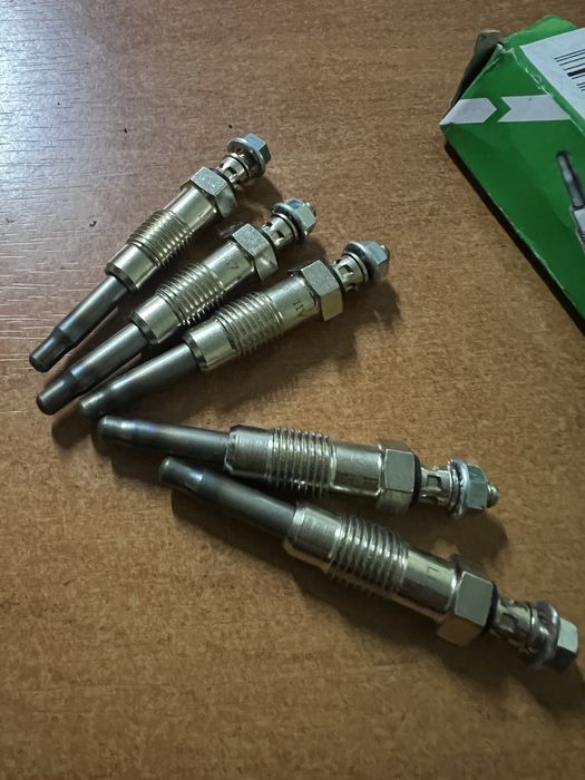 Свічка розжарювання альфа ромео