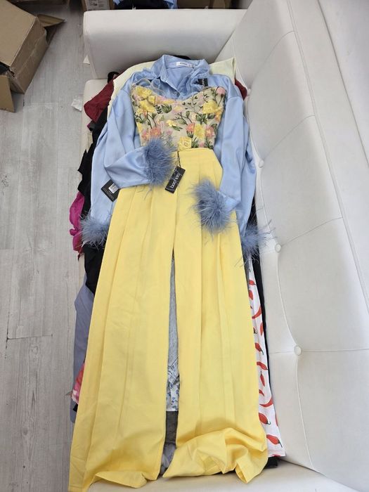 Сток оптом, сукні, джинси, взуття опт,женская одежда оптом, костюми