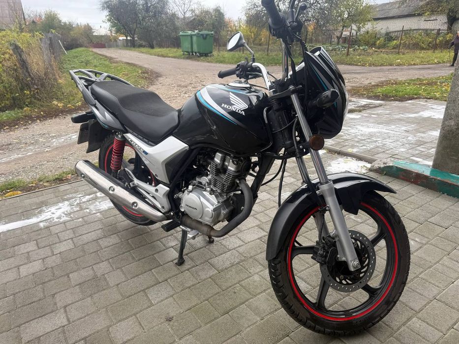 Honda cb125e 2012 року