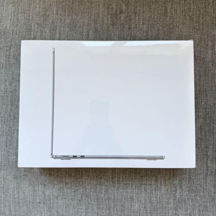 Macbook Air 13” M2 8GB 512GB