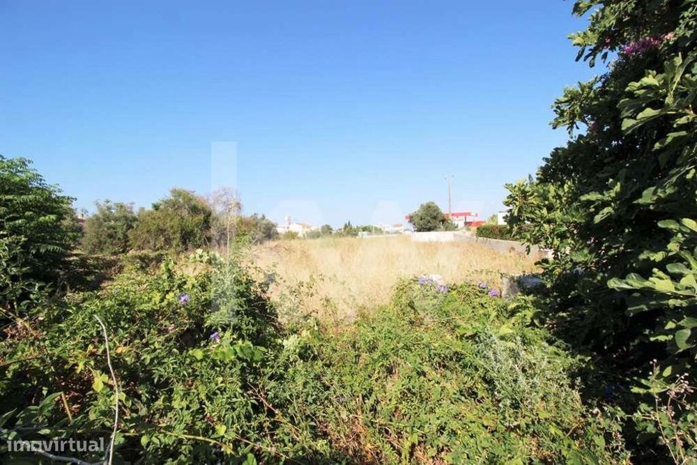 Excelente oportunidade de negócio na EN 125, Guia, Albufeira!