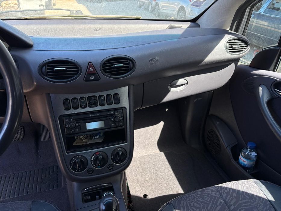 Mercedes Class A de 1999 A140 para peças