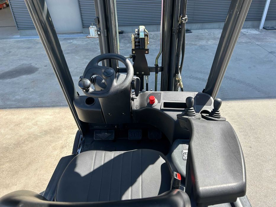Empilhador Linde E20PL-01 2000 Kgs Elétrico