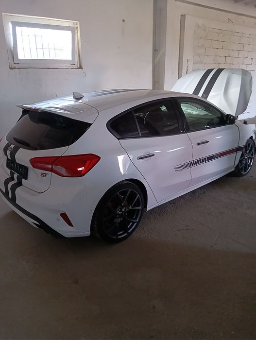 Ford focus st 2.3 uszkodzony