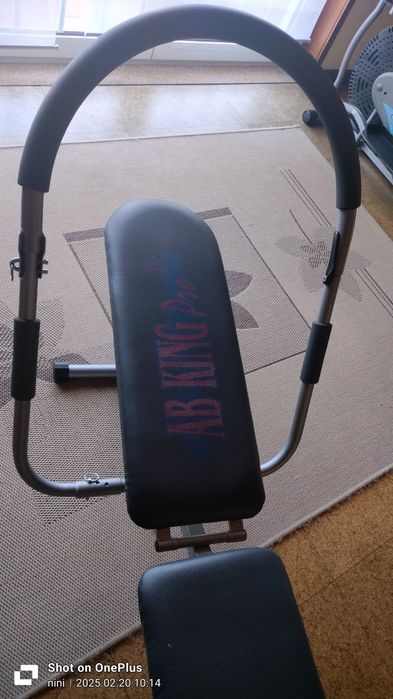 Bicicleta elíptica + mesa de abdominais