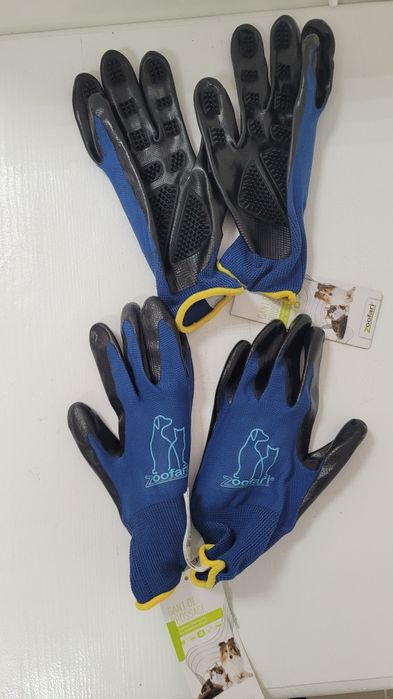 Перчатки для вычёсывания животных Zoofari