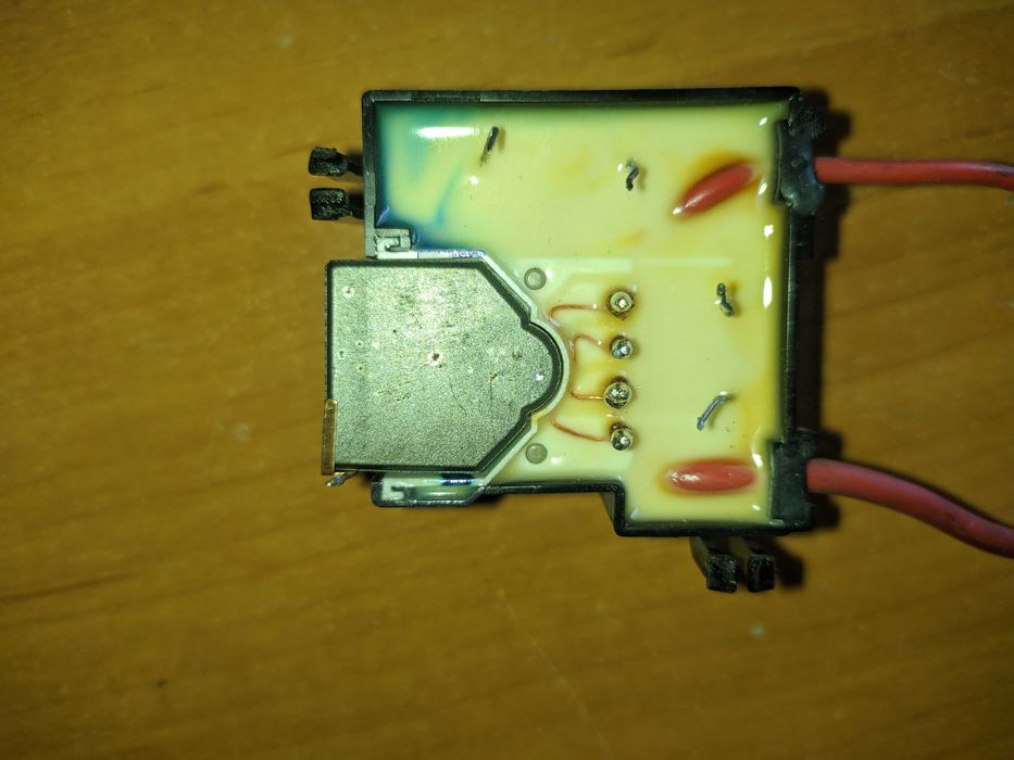 Умножитель напряжения