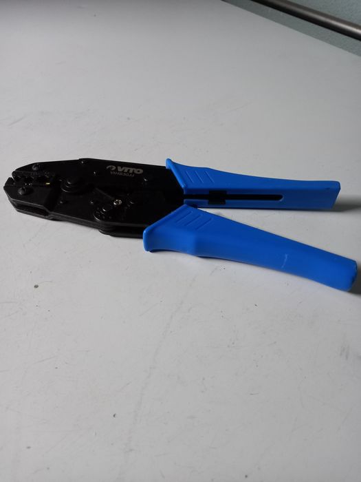 Alicate cravar terminais  marca vito