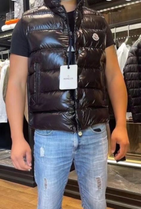Жилет. moncler tib