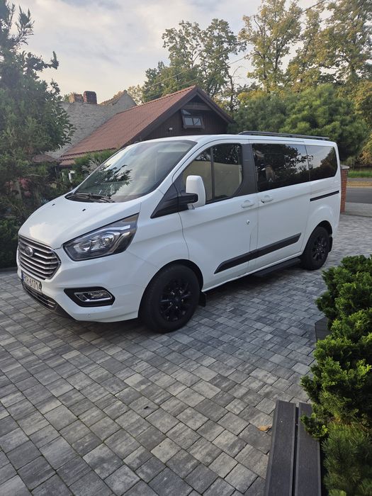 Ford E-Tourneo Custom