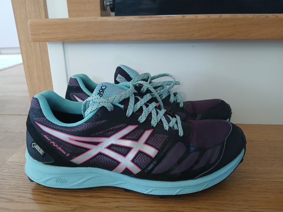 Buty asics kolce trekkingowe 40