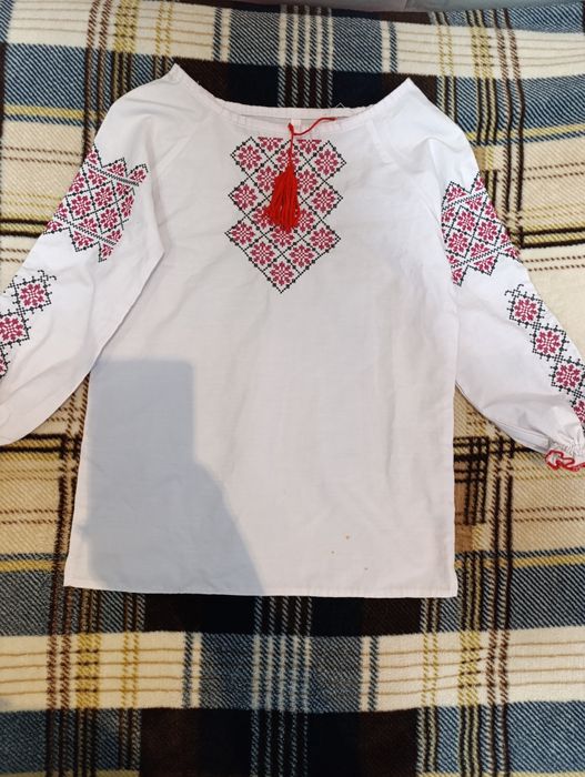 Дитячі вишиванки