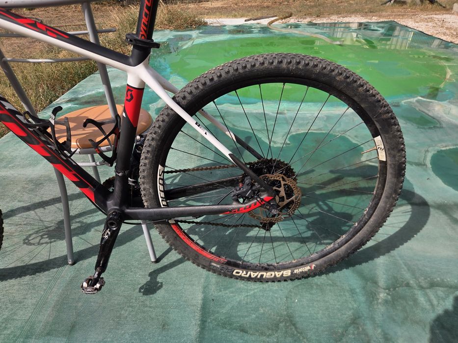 Vende se bicicleta BTT