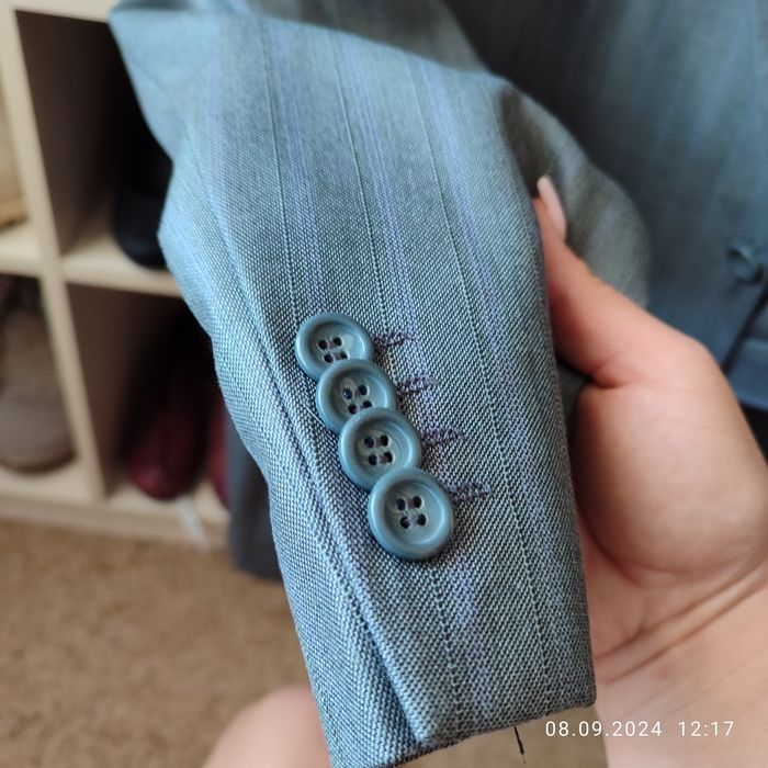 Продам  мужской костюм двойка ,размер 60