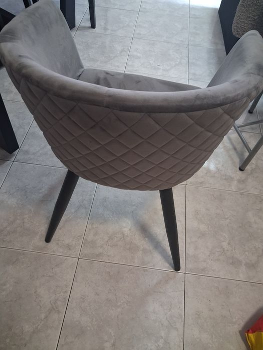 2 Cadeiras de veludo