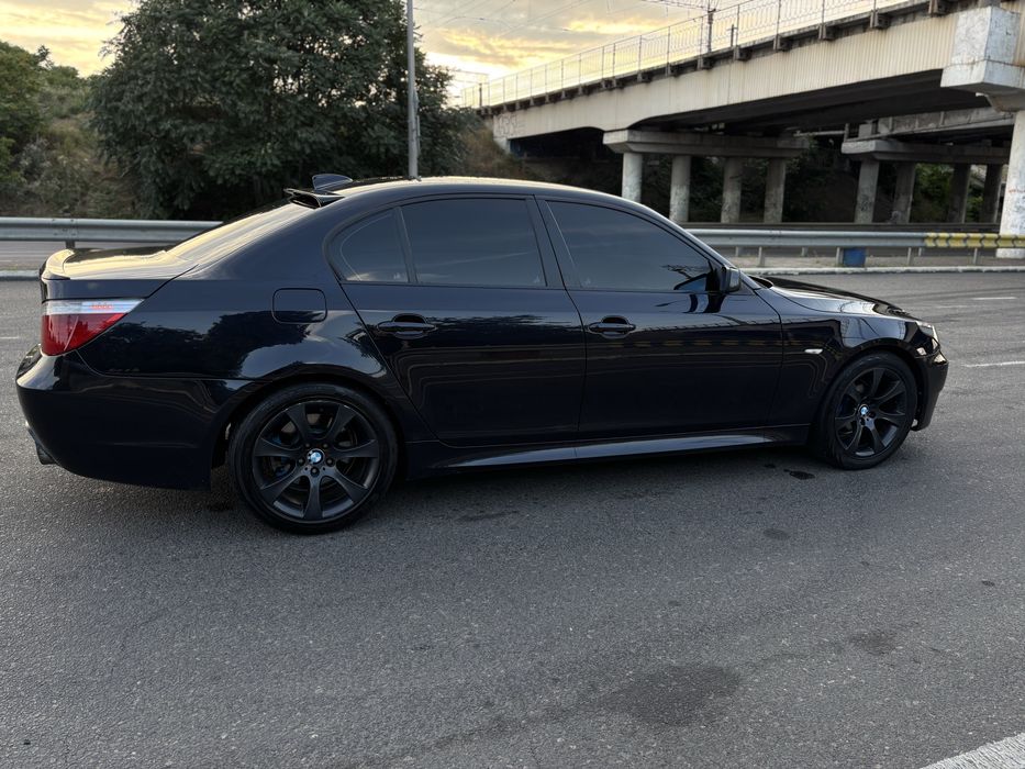 Продам BMW e60, N52B25 , механіка 6