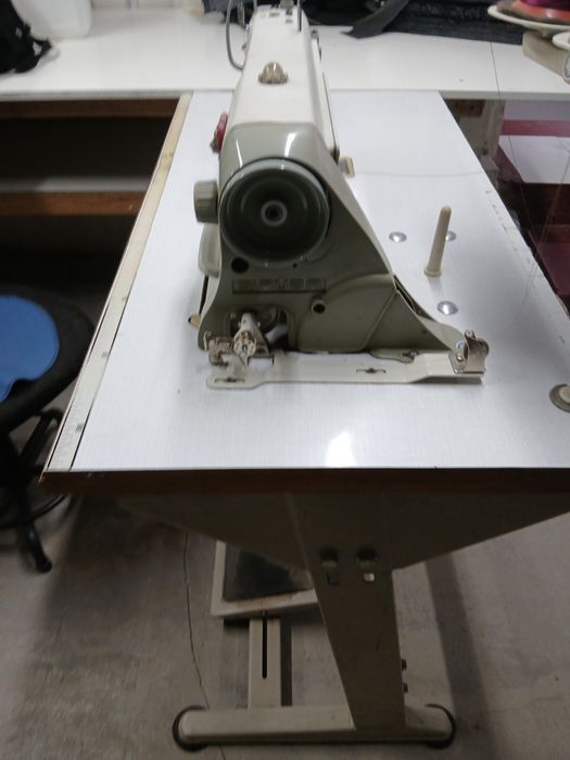 Швейная машина siruba  L818f-h1 продам